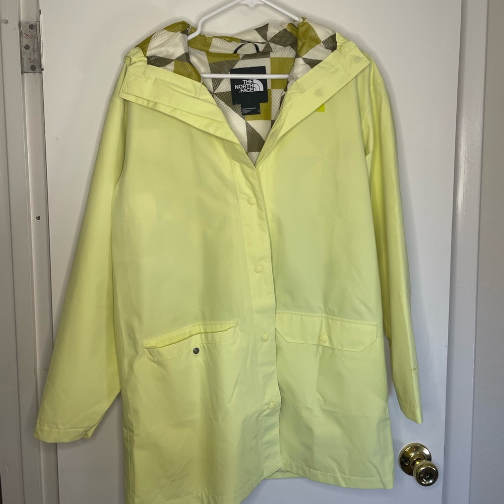 The Northface Woodmont Rain Jacket